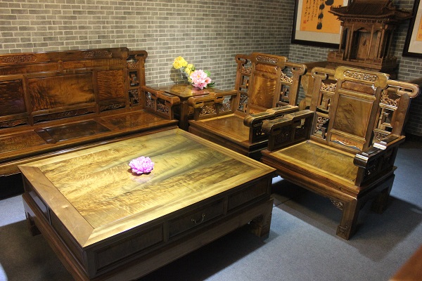 金丝楠木家具